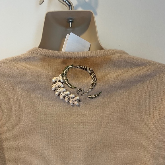 Queen of Cashmere Spinx short sleeved beaded cashmere sweater - Picture 7 of 10